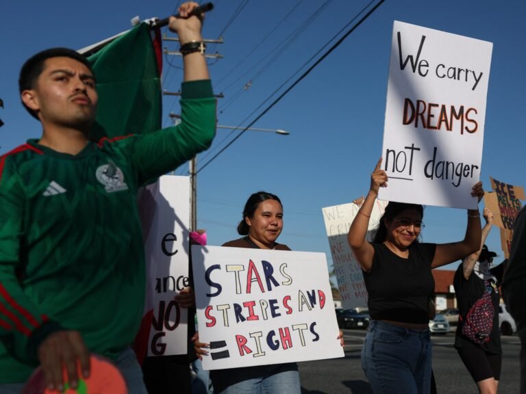 US appeals court rules Trump can keep control of California National Guard | Donald Trump News