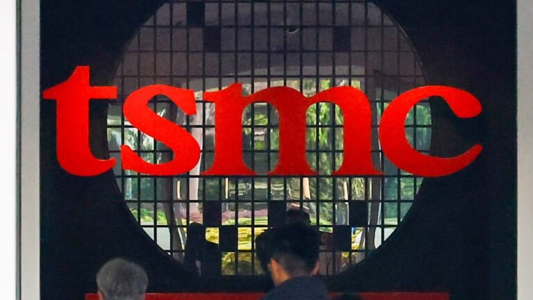 U.S. may stop global chipmakers' access to American tech in China