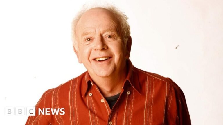 Ray Brooks, voice of Mr Benn, dies aged 86